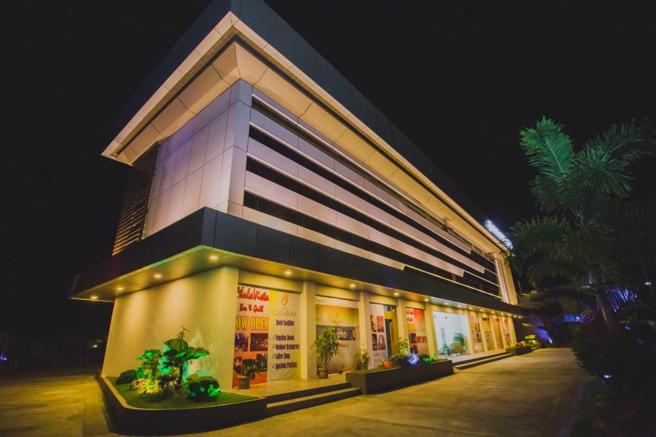 Hotel Costa Brava Tacloban Eksteriør bilde