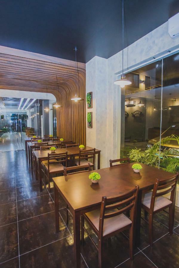 Hotel Costa Brava Tacloban Eksteriør bilde